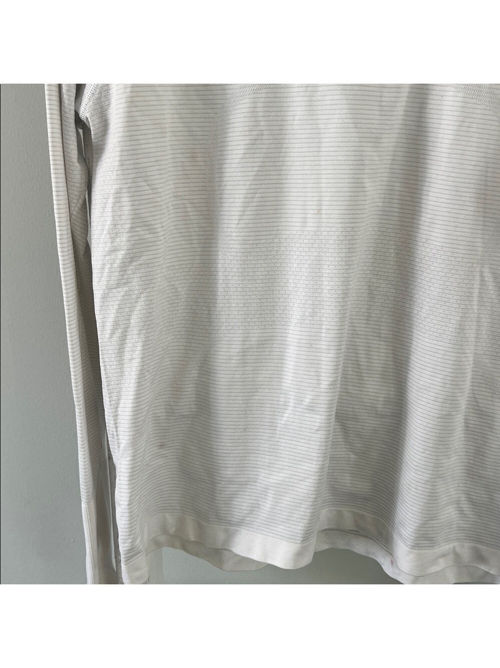 Lululemon White swiftly tech Long Sleeve stripe thumb hole athletic Top medium - Picture 6 of 8